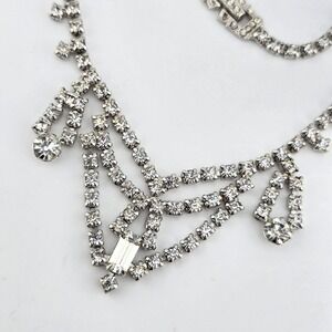 Vintage Signed Weiss Co Rhinestone Statement Necklace 16"